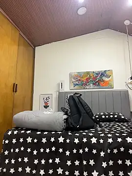 karlamorris  online show from 6, 4, 2026