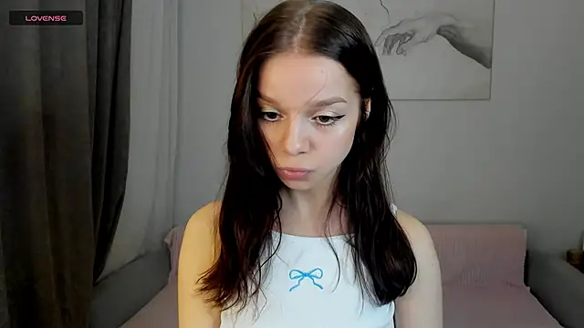 Snapshot of crystal_lilith chatting on 28, 5, 2026 crystal lilith online show from 28, 5, 2026