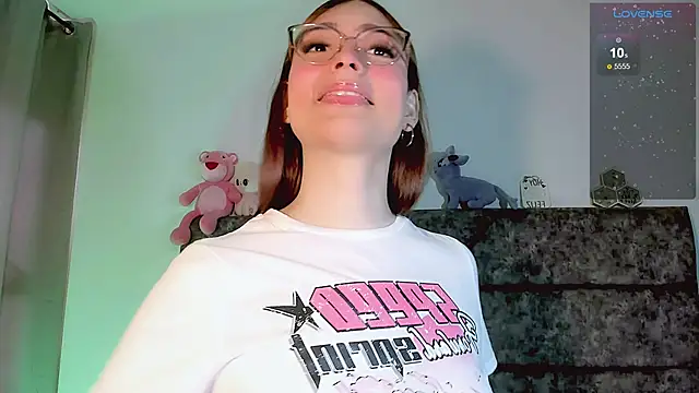 Snapshot of Valentina_Alba chatting on 21, 5, 2026 Valentina Alba online show from 21, 5, 2026