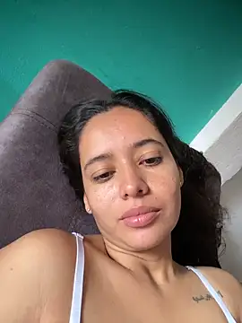 Snapshot of juliana_0796 chatting on 17, 5, 2026 juliana 0796 online show from 17, 5, 2026