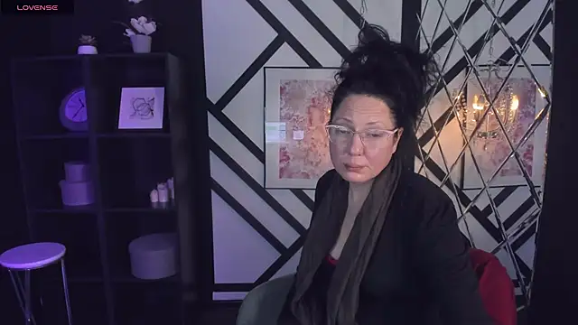 Anita Muse online show from 6, 3, 2025