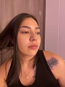 Latina vanessa online show from 27, 12, 2024