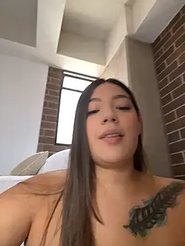 Snapshot of Latina_vanessa chatting on 6, 8, 2026 Latina vanessa online show from 6, 8, 2026