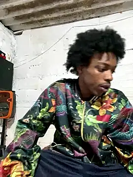 Larry-n-clouds online show from 21, 12, 2025