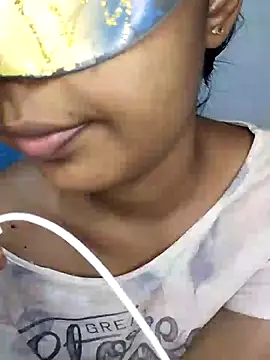 Snapshot of ASHUGIRL_JAY chatting on 8, 1, 2025 ASHUGIRL JAY online show from 8, 1, 2025