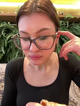 RinaCat online show from 1, 3, 2025