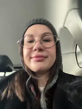 RinaCat online show from 4, 12, 2025