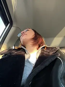 RinaCat online show from 5, 2, 2026