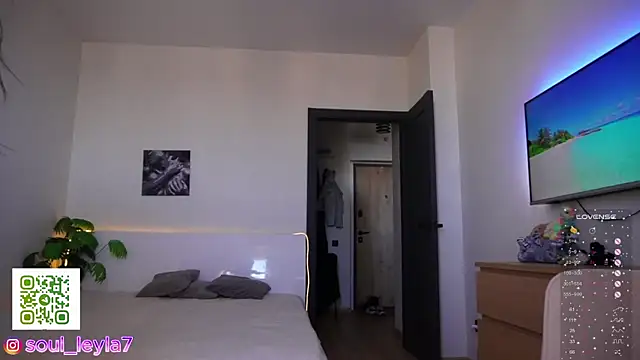 Sola LI online show from 9, 4, 2026