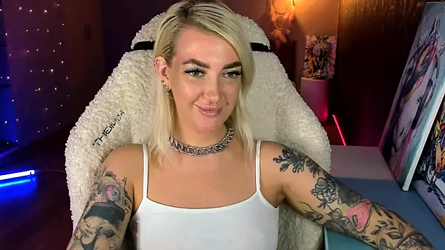 Snapshot of tykioty_Miley chatting on 20, 6, 2026 tykioty Miley online show from 20, 6, 2026