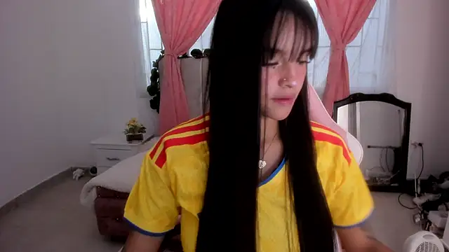 Snapshot of keiilaa chatting on 17, 6, 2026 keiilaa online show from 17, 6, 2026