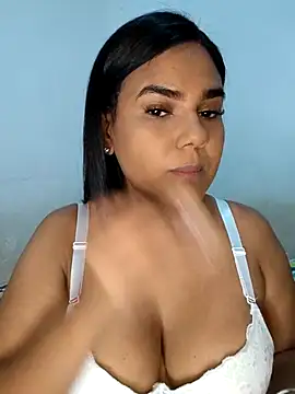 Snapshot of AntonellaShot chatting on 10, 5, 2026 AntonellaShot online show from 10, 5, 2026