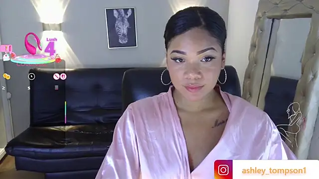 Snapshot of ashley_Tompson1 chatting on 4, 3, 2025 ashley Tompson1 online show from 4, 3, 2025