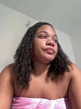 Snapshot of ashley_Tompson1 chatting on 5, 3, 2025 ashley Tompson1 online show from 5, 3, 2025