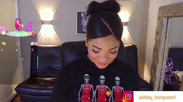 Snapshot of ashley_Tompson1 chatting on 13, 3, 2025 ashley Tompson1 online show from 13, 3, 2025