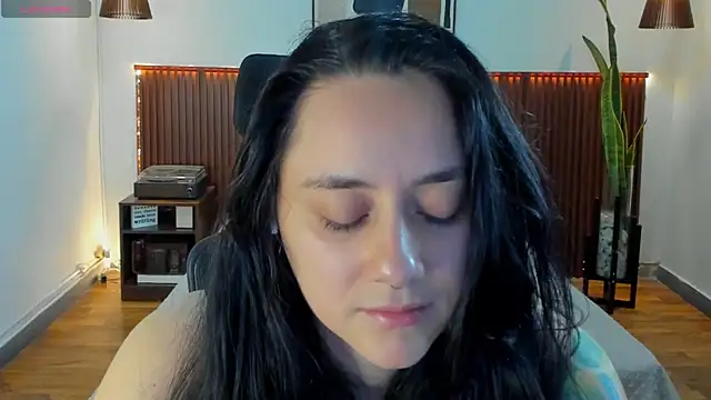 KatherineBond online show from 24, 10, 2025