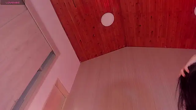 Sofi Blossom online show from 4, 3, 2025