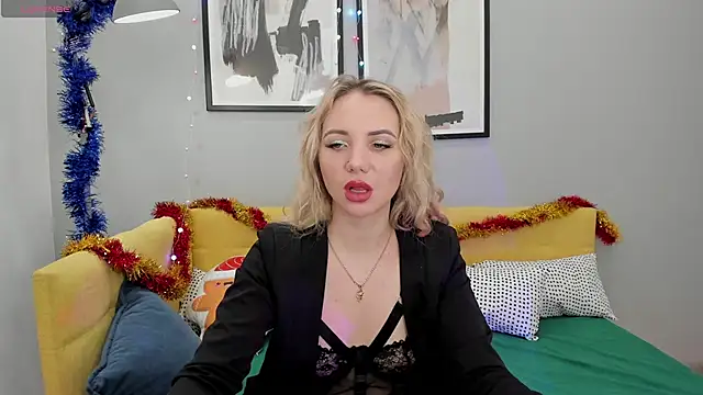 Snapshot of EvaMoran chatting on 21, 12, 2024 EvaMoran online show from 21, 12, 2024