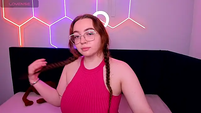 Emma adorablle online show from 8, 2, 2025