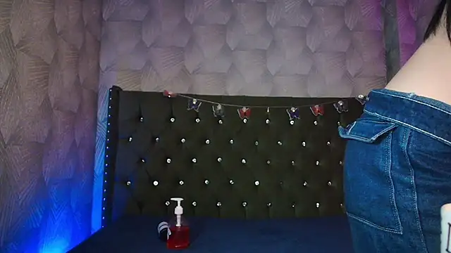 AnnaliOlsenX online show from 25, 5, 2026