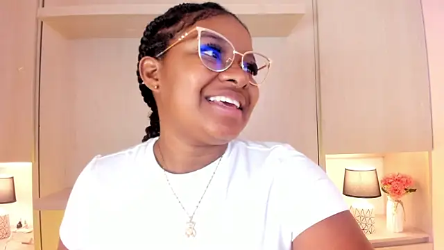 tamaraa smiith online show from 1, 11, 2025