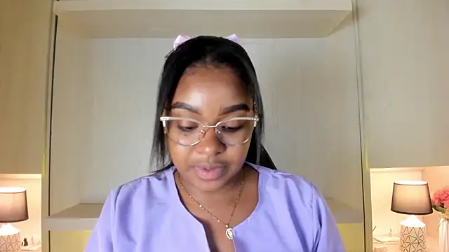 tamaraa smiith online show from 25, 11, 2025