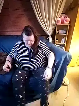 Bayou Woman68 online show from 16, 11, 2025