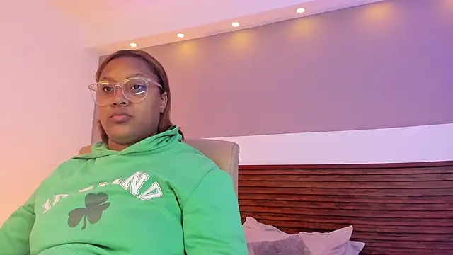 Adelehottman online show from 25, 3, 2026