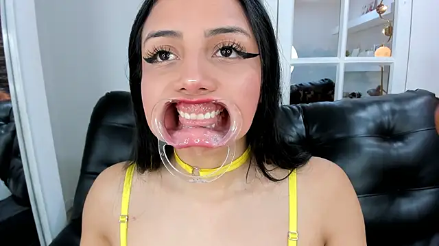 miss lizith online show from 11, 2, 2025