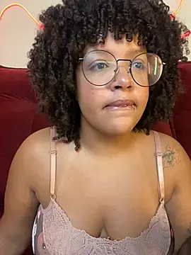 Snapshot of 99_Lilith chatting on 5, 2, 2026 99 Lilith online show from 5, 2, 2026