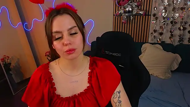 Aisha Riley online show from 13, 2, 2026