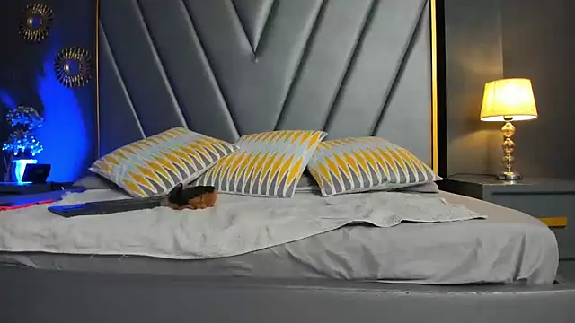 BrendaAdams  online show from 6, 3, 2025