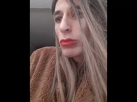 Snapshot of VanillaSeXy chatting on 19, 10, 2025 VanillaSeXy online show from 19, 10, 2025