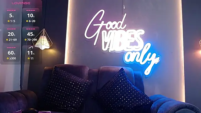 LOLIITA  LOVE online show from 19, 12, 2024