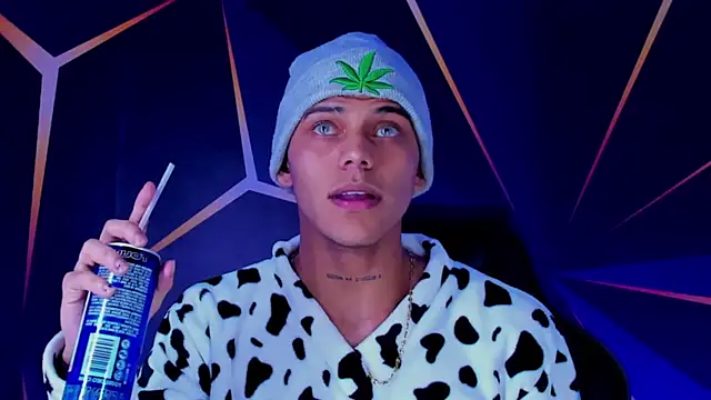 visaelX online show from 26, 1, 2025