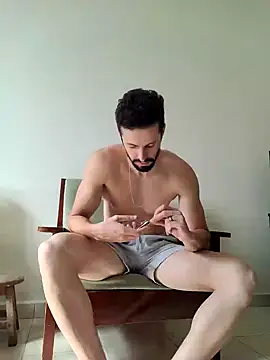 Snapshot of Diegosob8720 chatting on 2, 12, 2024 Diegosob8720 online show from 2, 12, 2024