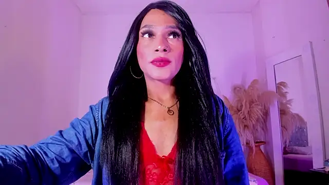 carolinemiller7 online show from 17, 10, 2025