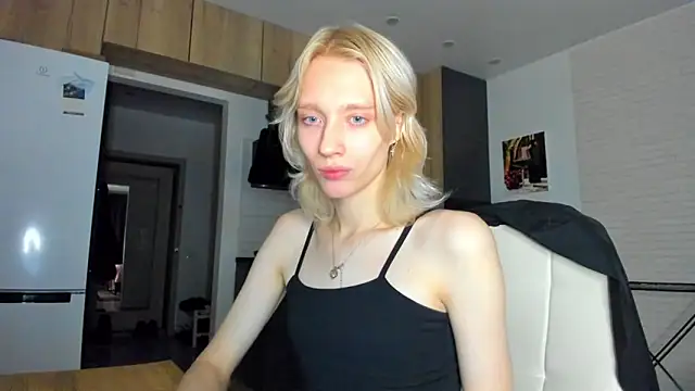  Alice Kitty online show from 1, 12, 2025