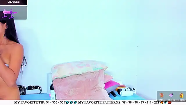 AriannaLewiis online show from 7, 4, 2026