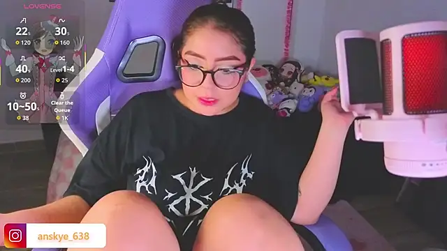 AnngelaSkye online show from 10, 4, 2026