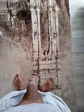 milf hunter 35 online show from 14, 4, 2026