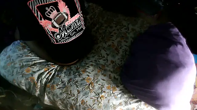 Snapshot of EbonyFetishQueen chatting on 11, 6, 2026 EbonyFetishQueen online show from 11, 6, 2026