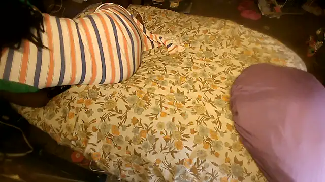 Snapshot of EbonyFetishQueen chatting on 14, 6, 2026 EbonyFetishQueen online show from 14, 6, 2026