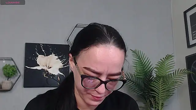 IzabelllNoir online show from 28, 3, 2026