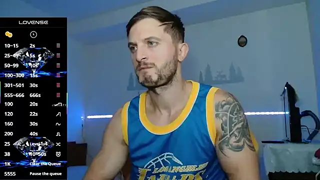 Snapshot of cuple_hoot_ chatting on 5, 10, 2025 cuple hoot  online show from 5, 10, 2025