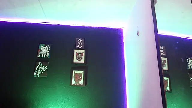 Snapshot of niakat_ chatting on 4, 12, 2024 niakat online show from 4, 12, 2024