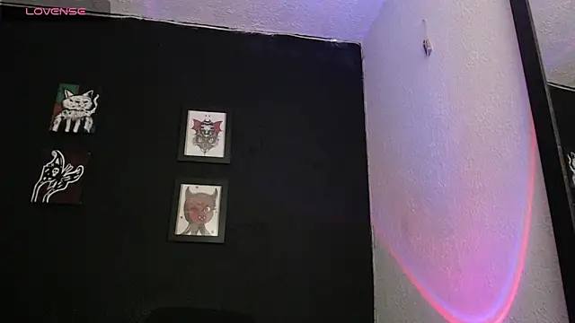 Snapshot of niakat_ chatting on 10, 1, 2025 niakat online show from 10, 1, 2025