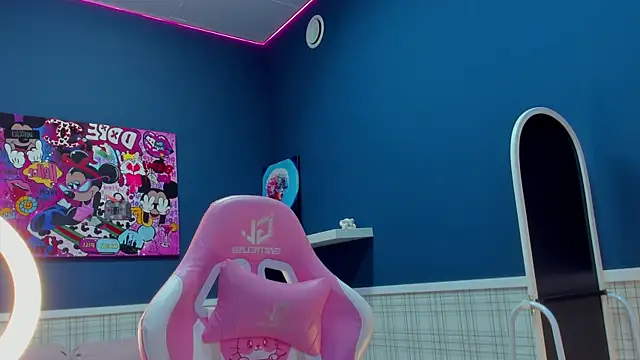 Angel Sapphire  online show from 7, 4, 2026