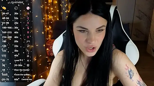 Mary   Moore online show from 2, 12, 2024