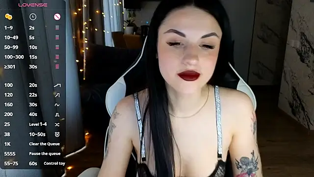 Mary   Moore online show from 16, 3, 2025